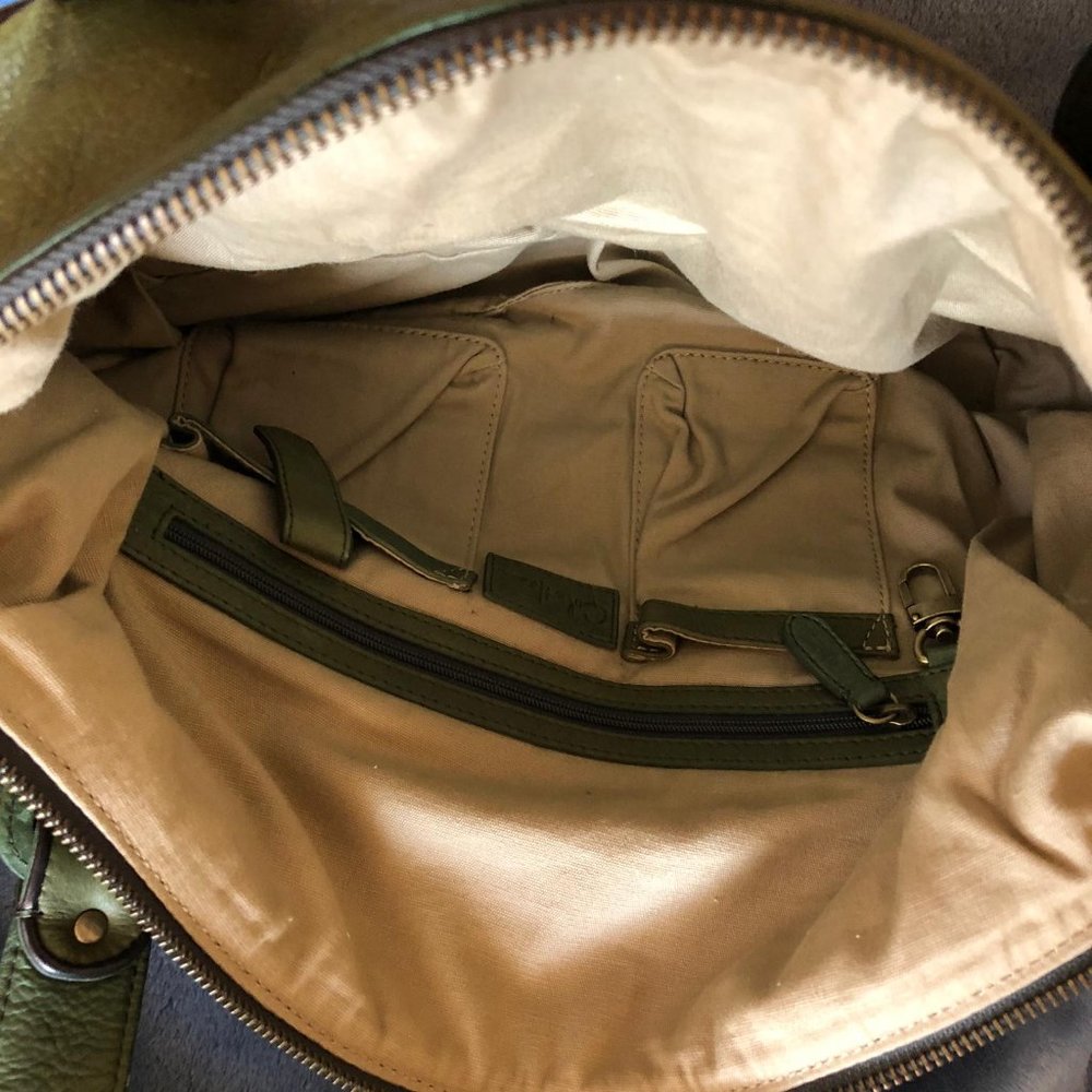 Cole Haan Olive Green Soft Pebble Leather AUTHENTIC Purse Excellent Condition - Picture 9 of 15